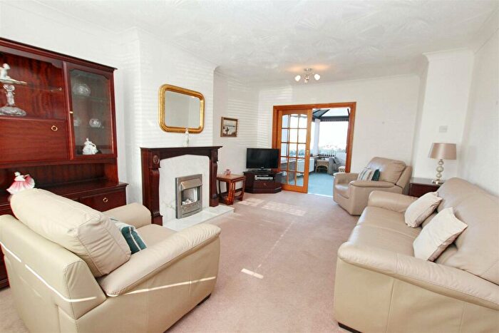 3 Bedroom Terraced House For Sale In Russell Road, Lanark, ML11