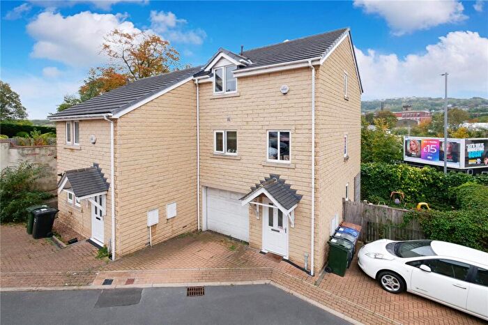 3 Bedroom Semi-Detached House For Sale In Old Glenaire Court, Baildon, Shipley, West Yorkshire, BD17