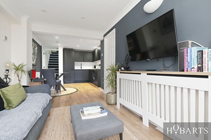 1 Bedroom Terraced House For Sale In A Quernmore Road, Stroud Green, London, N4