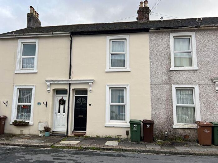 2 Bedroom Terraced House To Rent In Wesley Place, Plymouth - Two Double Bed Townhouse, PL3
