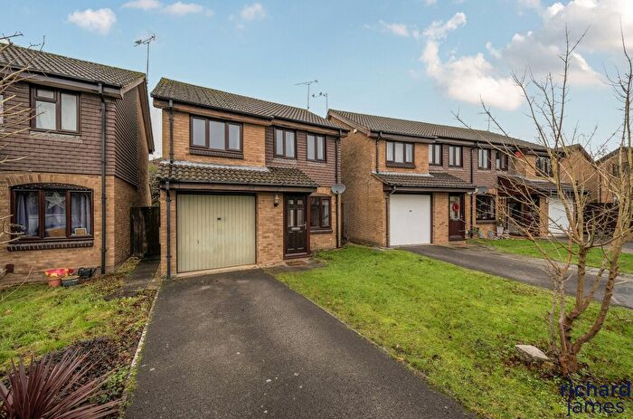 3 Bedroom Detached House For Sale In Camton Road, Middleleaze, Swindon, SN5