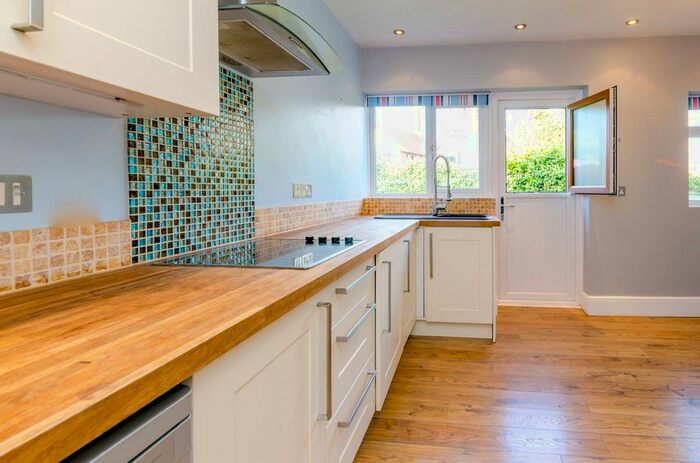 3 Bedroom Bungalow To Rent In Bryanstone Close, Guildford, Guildford, GU2