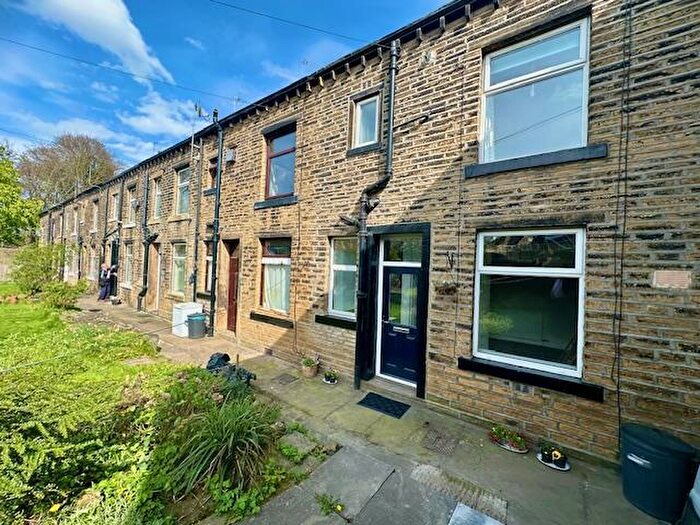 1 Bedroom Detached House To Rent In Heathfield Grove, Skircoat Green Road, Halifax, HX3