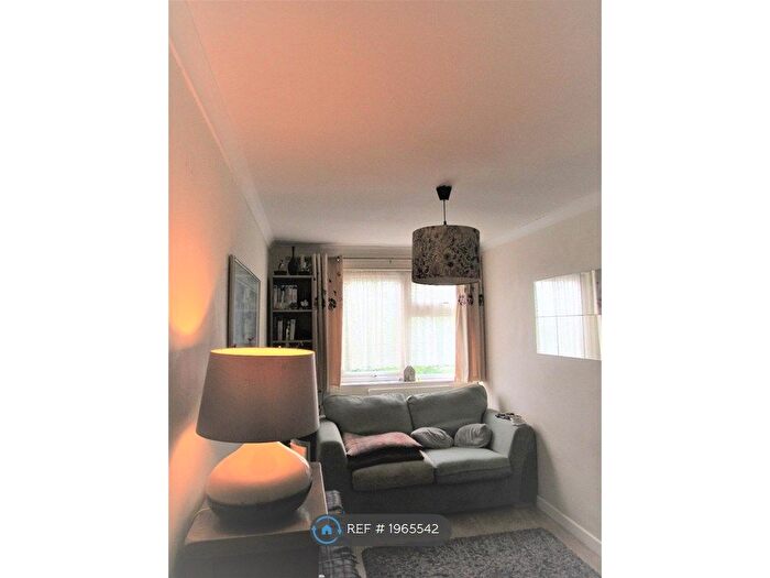 1 Bedroom Flat To Rent In North Tenth Street, Milton Keynes, MK9
