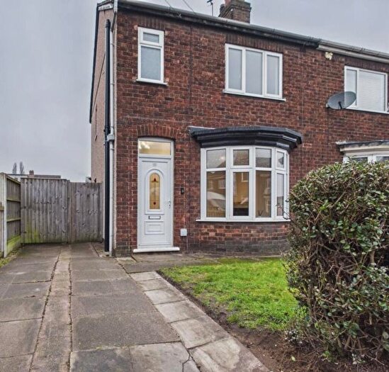 3 Bedroom Semi Detached House For Sale In Warwick Road, Scunthorpe, DN16