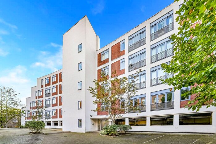 2 Bedroom Flat To Rent In Exchange House, Crouch End, N8