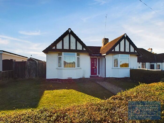 2 Bedroom Detached Bungalow For Sale In Centre Drive, Newmarket, CB8