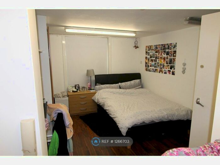 3 Bedroom Flat To Rent In Seel Street, Liverpool L1