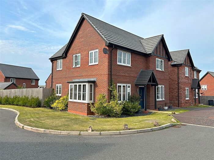 4 Bedroom Detached House For Sale In Lomas Way, Congleton, CW12