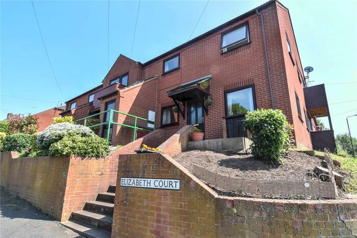 1 Bedroom Flat To Rent In Elizabeth Court, Droitwich, Worcestershire, WR9