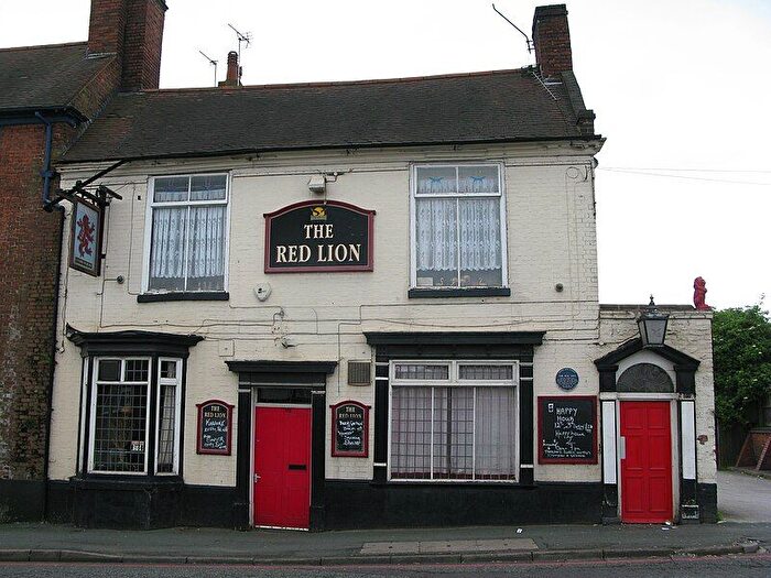 1 Bedroom Flat To Rent In Park Lane West, DY4