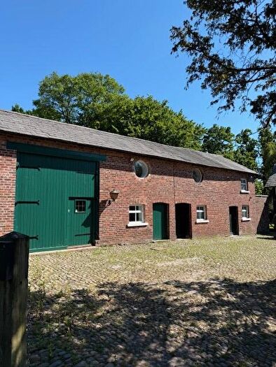 2 Bedroom Semi-Detached House For Sale In Cottage Barn, Styal, SK9