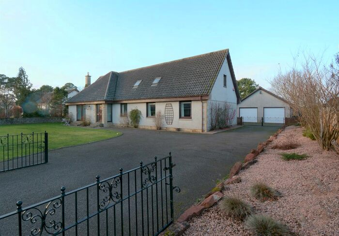 6 Bedroom Detached House For Sale In Church Road, Luthermuir, Laurencekirk AB30