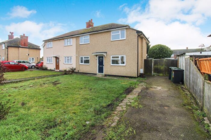 3 Bedroom Semi-Detached House For Sale In Biggleswade Road, Upper Caldecote, SG18