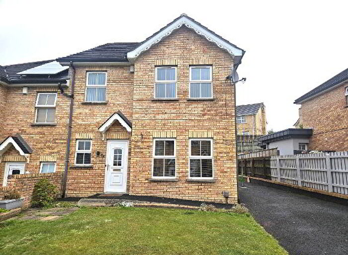 3 Bedroom Semi-Detached House For Sale In Blackthorn Manor, L'Derry, BT47