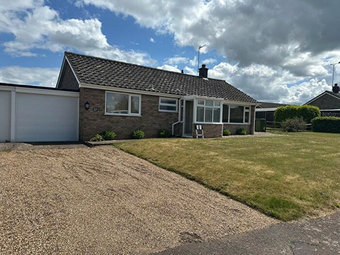 3 Bedroom Detached Bungalow To Rent In Snows Hill, Chedgrave, NR14
