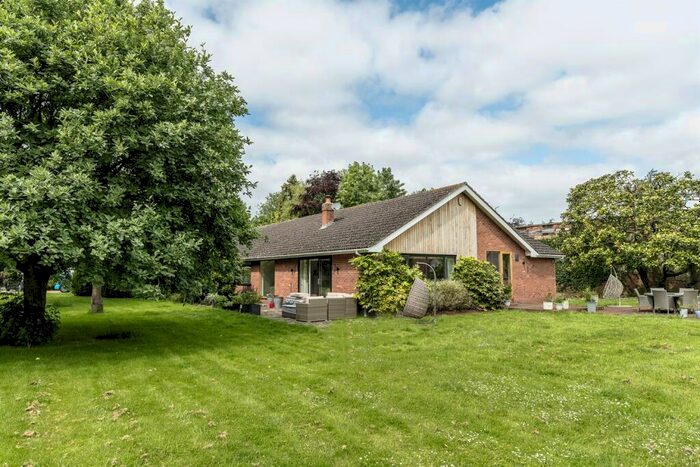 4 Bedroom Detached House To Rent In Hall Lane, Colston Bassett, NG12