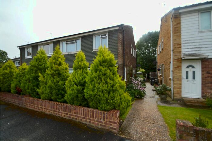 2 Bedroom Property To Rent In Swallowdale, Selsdon, South Croydon, CR2