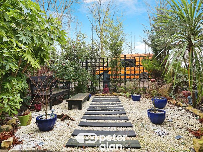 2 Bedroom Flat For Sale In Glan Y Nant Road, Cardiff, CF14