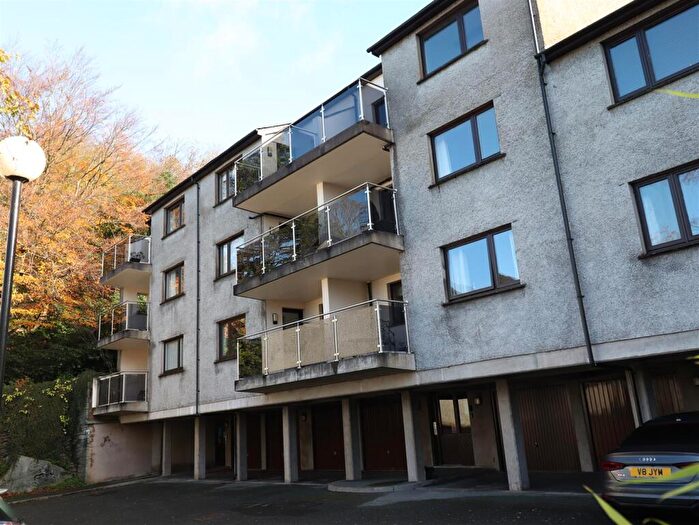 2 Bedroom Apartment To Rent In Helm Rigg, Helm Road, Bowness-on-Windermere, LA23