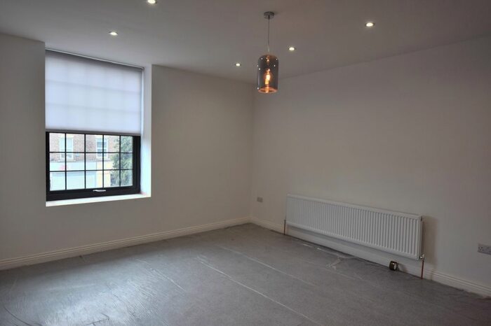 Studio To Rent In Westgate Road, Newcastle City Centre, Tyne And Wear, NE4