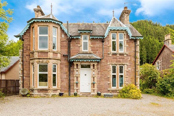 7 Bedroom Detached House For Sale In Leny Road, Callander, FK17