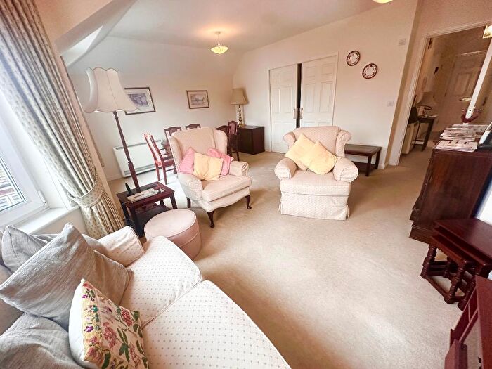 2 Bedroom Retirement Property For Sale In High Street, Orpington, Kent, BR6