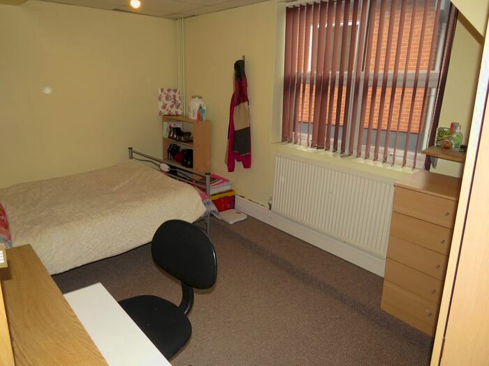 3 Bedroom Flat To Rent In Warners Lane, Loughborough LE11