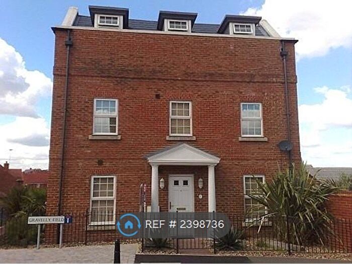 4 Bedroom Semi-Detached House To Rent In Gravelly Field, Ashford, TN23