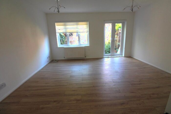 3 Bedroom Property To Rent In Bushbarns, Cheshunt, Waltham Cross, EN7