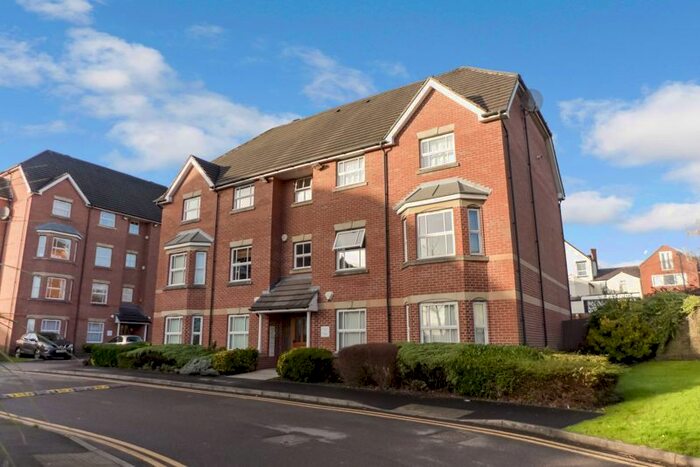 2 Bedroom Flat To Rent In Royal Court Drive, Bolton BL1