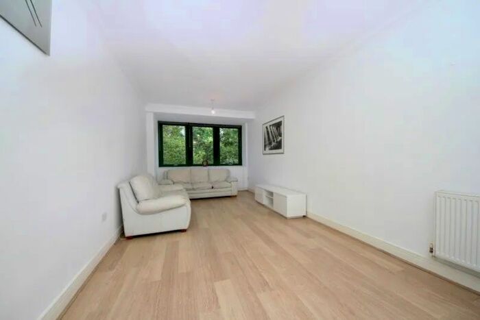 2 Bedroom Flat To Rent In Brunswick Rd, Ealing, W5
