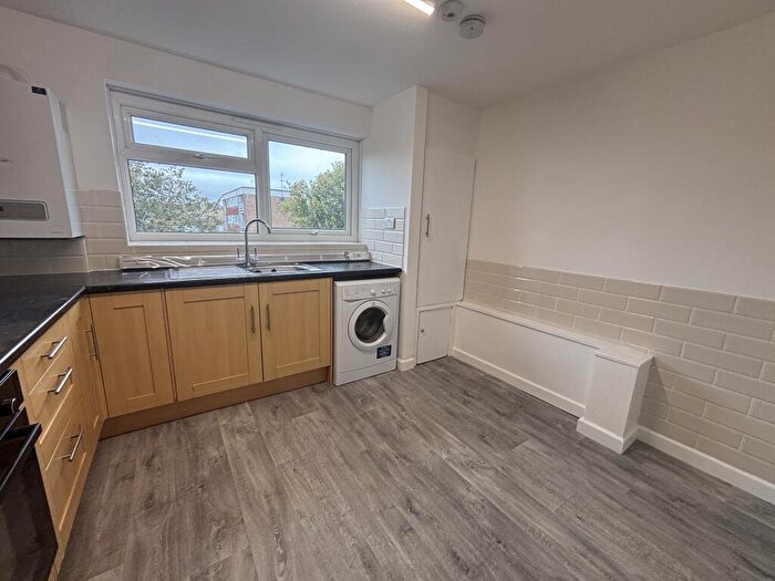 2 Bedroom Flat To Rent In Kerry Court, Westerham Road, Eastbourne, East Sussex, BN23