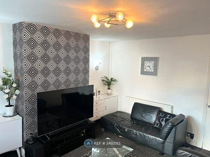 2 Bedroom Terraced House To Rent In Montrose Street, Brierfield, BB9