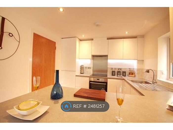2 Bedroom Flat To Rent In Ainger Close, Aylesbury, HP19
