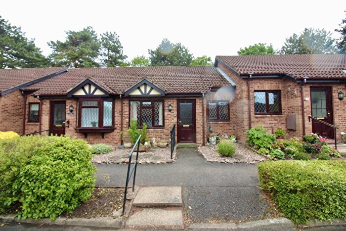 2 Bedroom Bungalow For Sale In Heathcote Gardens, Bebington, Merseyside, CH63