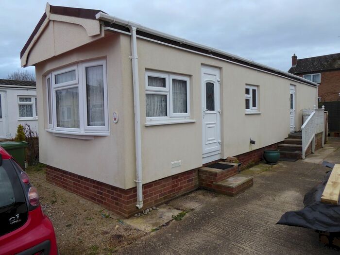 2 Bedroom Park Home For Sale In Wards Mobile Home Park Way, Marston, Oxford, Oxfordshire, OX3