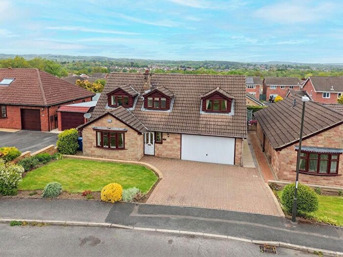 3 Bedroom Detached Bungalow For Sale In Halesworth Close, Chesterfield, S40