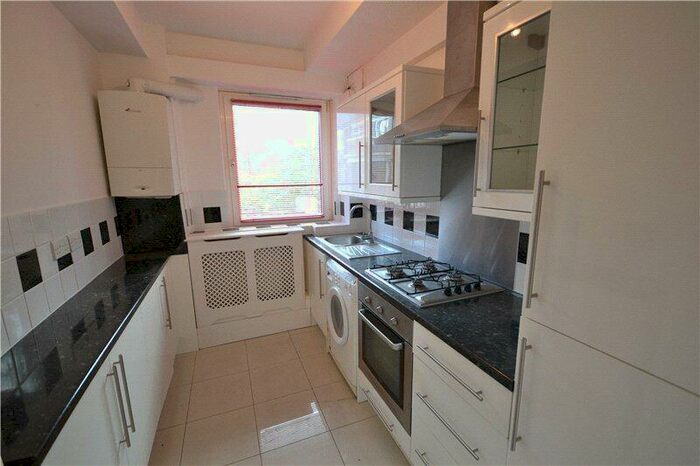 1 Bedroom Maisonette To Rent In Kirby Estate, Southwark Park Road, SE16