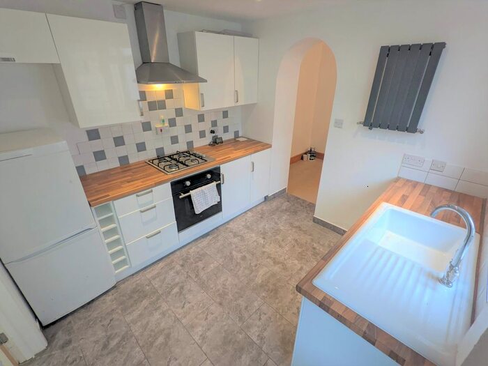 3 Bedroom Terraced House To Rent In Hill Terrace, Penarth, CF64