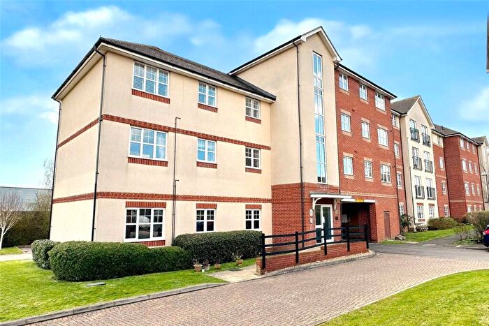 2 Bedroom Apartment To Rent In Butts Mead, Littlehampton, West Sussex, BN17