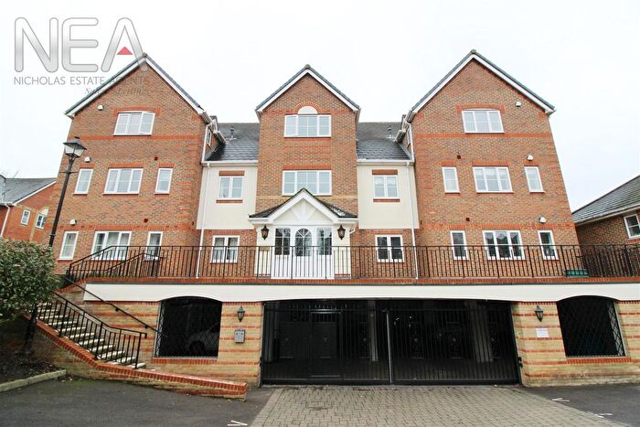 2 Bedroom Flat To Rent In Patrick Road, Caversham, Reading, RG4