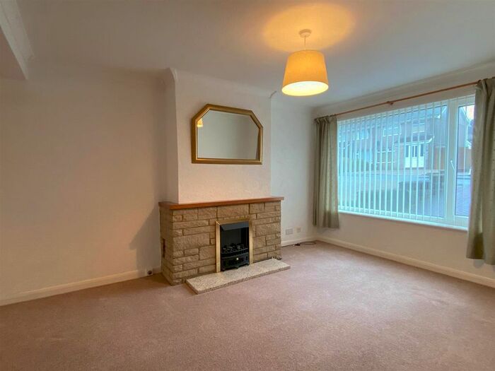 3 Bedroom Semi-Detached House To Rent In Lime Grove, Killay, Swansea, SA2