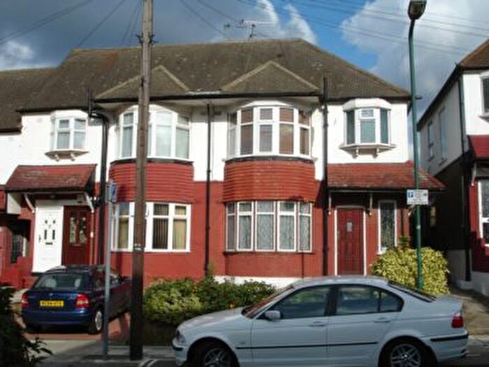 1 Bedroom Flat To Rent In Westview Close, Neasden, NW10
