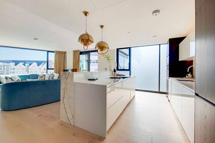 3 Bedroom Flat For Sale In Chelsea Island, Chelsea Harbour, London, SW10