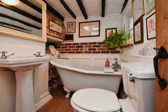 2 Bedroom Cottage For Sale In High Street, Earls Colne, Colchester, CO6