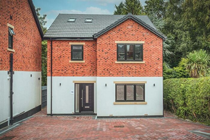 4 Bedroom Detached House To Rent In Hands Road, Heanor, DE75