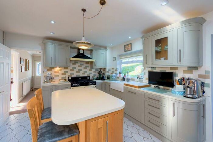 4 Bedroom Detached House For Sale In Bradford On Avon, BA15