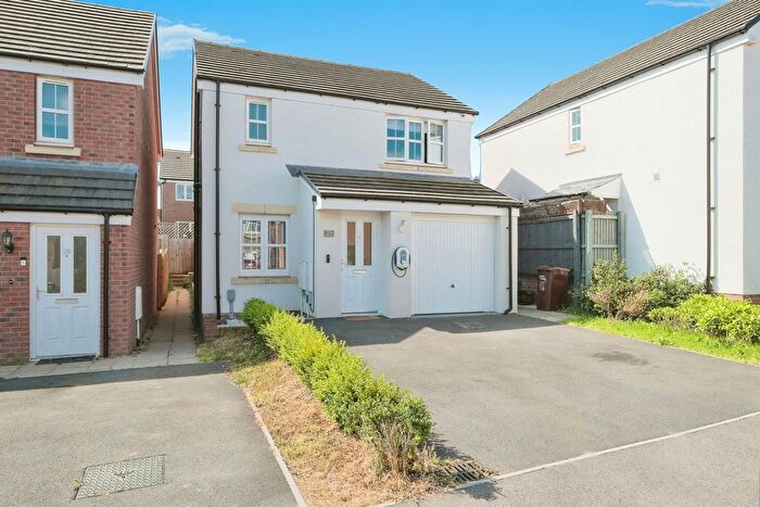 3 Bedroom Detached House For Sale In Primrose Avenue, Clehonger, Hereford, HR2