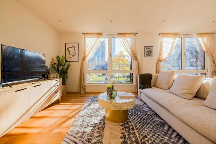 2 Bedroom Flat To Rent In Graham Street, London, N1